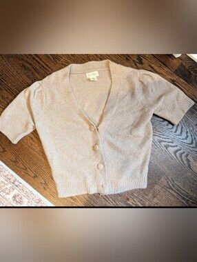 Jessica Simpson Cream Short-Sleeve V-Neck Button Cardigan